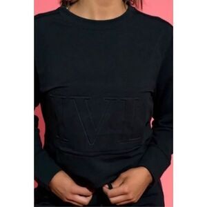 NWOT IVL Ivory Lane Collective Black Puffed IVL Logo Crewneck Sweatshirt Women's